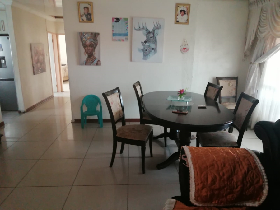 4 Bedroom Property for Sale in Tlhabane West North West